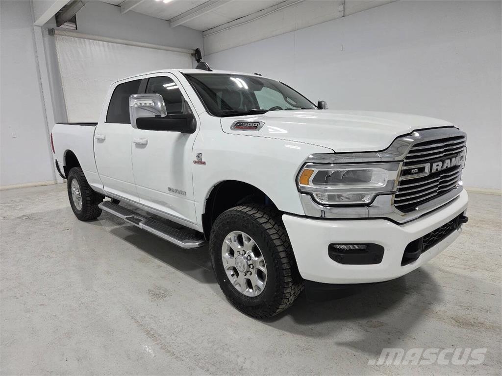 RAM 2500 Furgonetas caja abierta