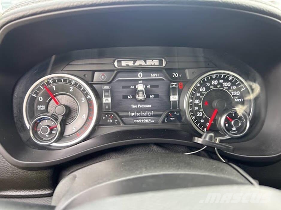 RAM 2500 Бортовые фургоны