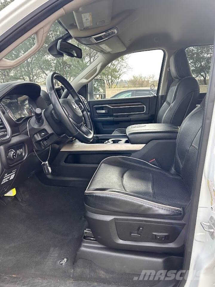 RAM 2500 Бортовые фургоны