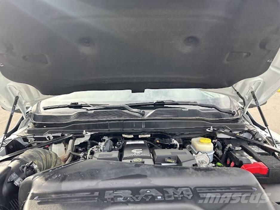 RAM 2500 Бортовые фургоны