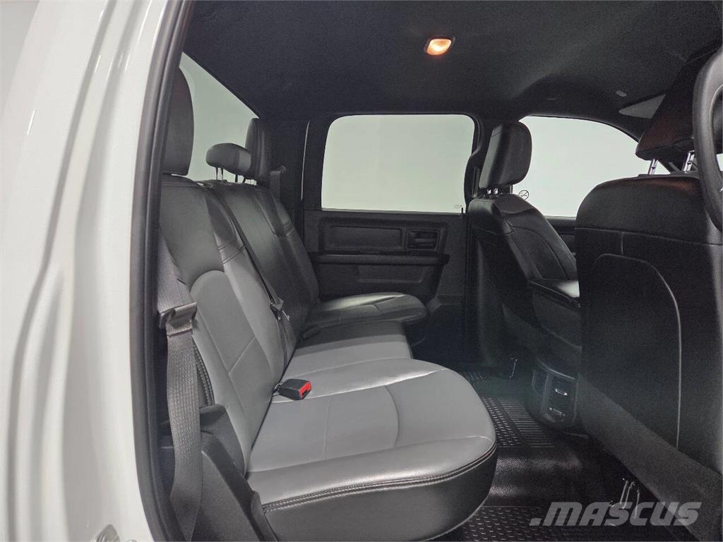 RAM 2500 Furgonetas caja abierta
