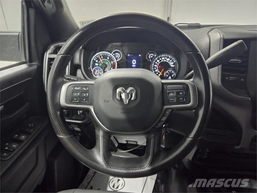 RAM 2500 Furgonetas caja abierta