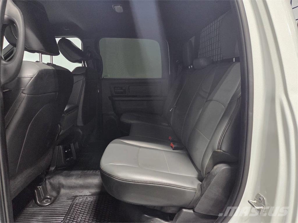 RAM 2500 Furgonetas caja abierta