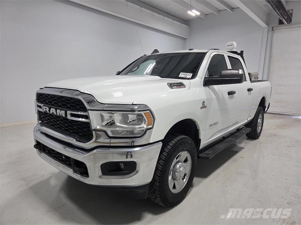 RAM 2500 Furgonetas caja abierta