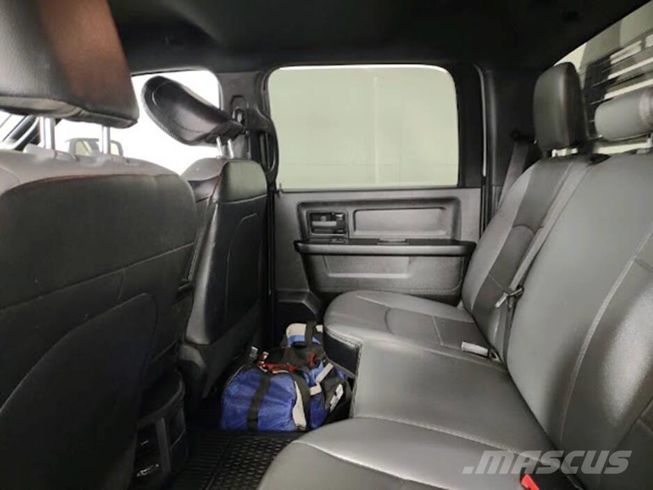 RAM 2500 Furgonetas caja abierta