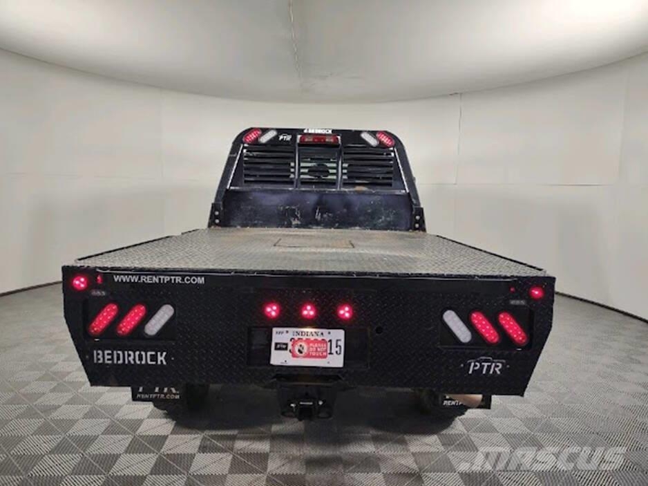 RAM 2500 Furgonetas caja abierta