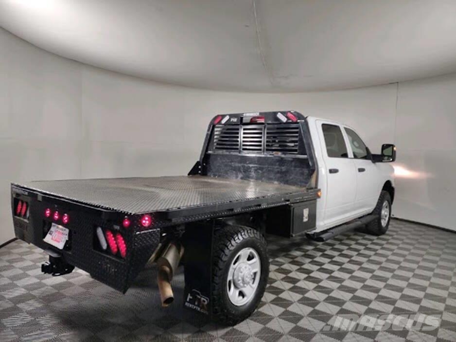 RAM 2500 Furgonetas caja abierta
