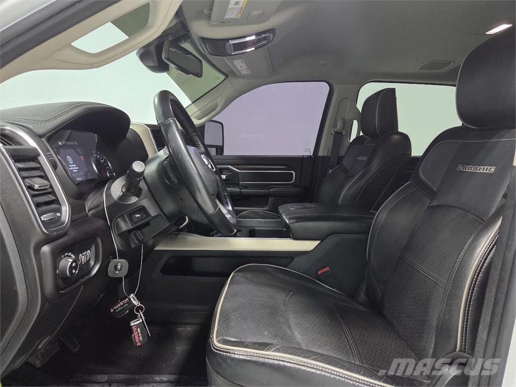 RAM 2500 Furgonetas caja abierta
