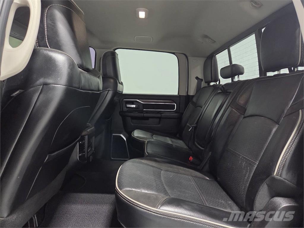 RAM 2500 Furgonetas caja abierta