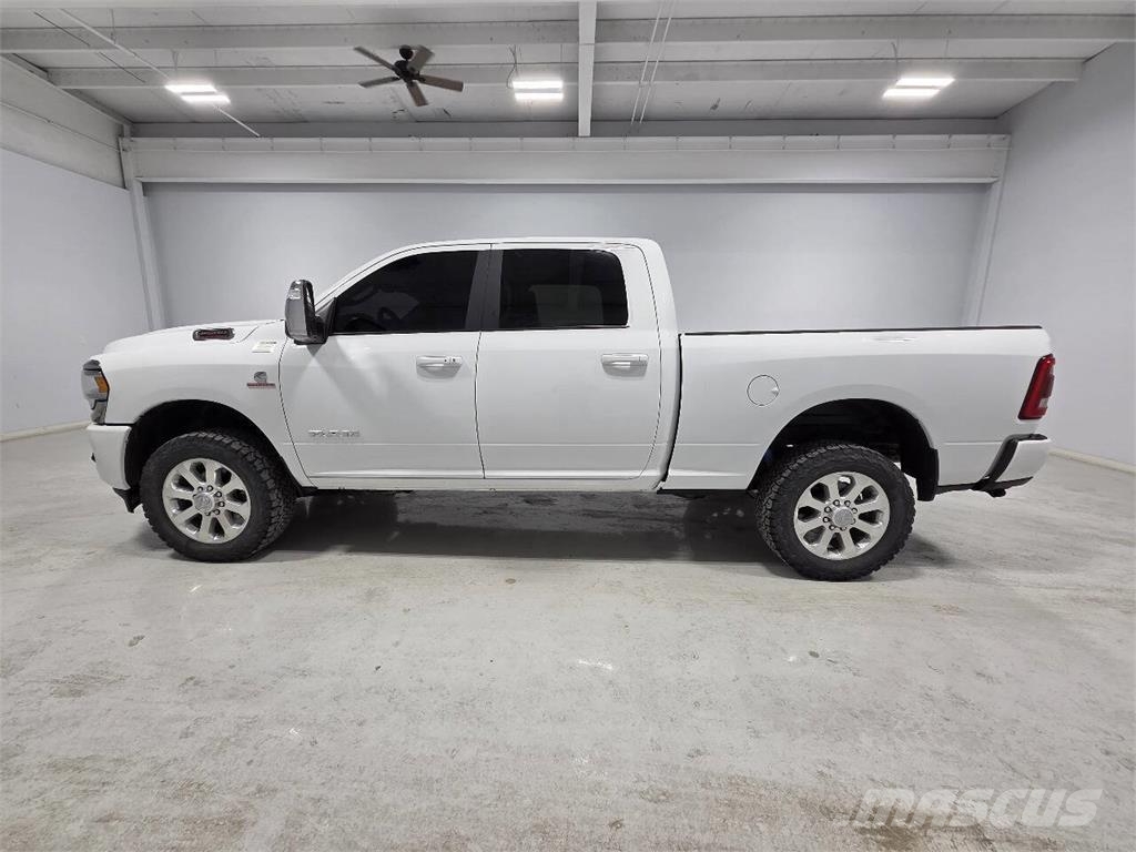RAM 2500 Furgonetas caja abierta
