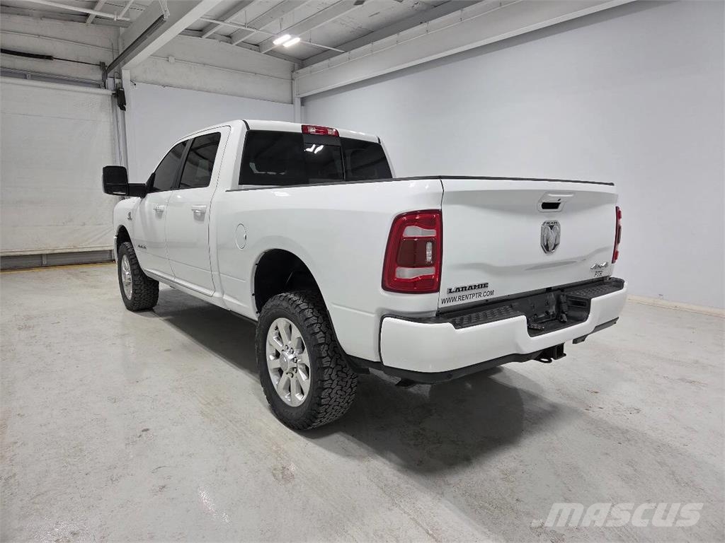 RAM 2500 Furgonetas caja abierta
