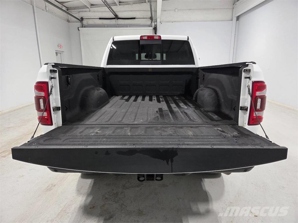 RAM 2500 Furgonetas caja abierta