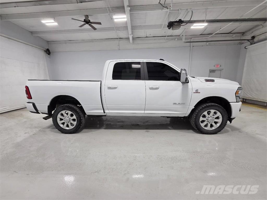 RAM 2500 Furgonetas caja abierta