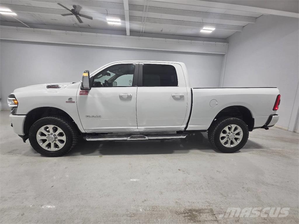 RAM 2500 Furgonetas caja abierta