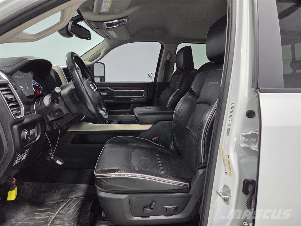 RAM 2500 Furgonetas caja abierta