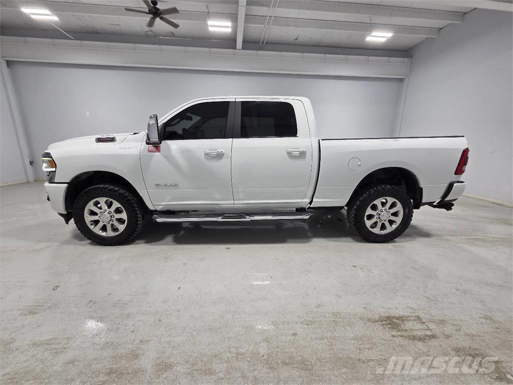 RAM 2500 Furgonetas caja abierta