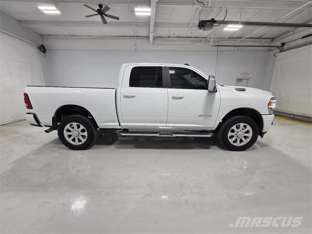 RAM 2500 Furgonetas caja abierta