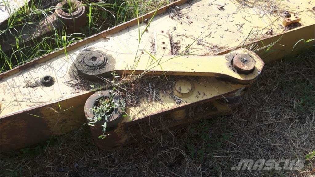 CAT 317 NVA 底盘和悬架