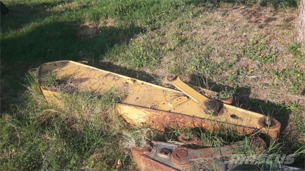 CAT 317 NVA 底盘和悬架
