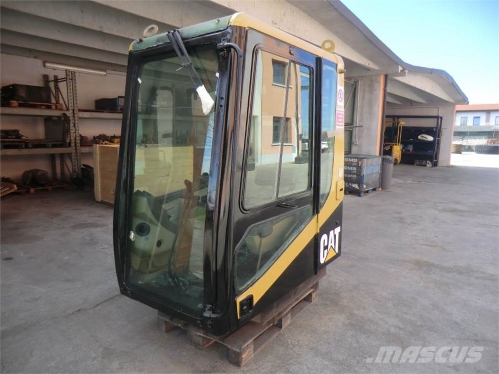 CAT 325B LN Шасі