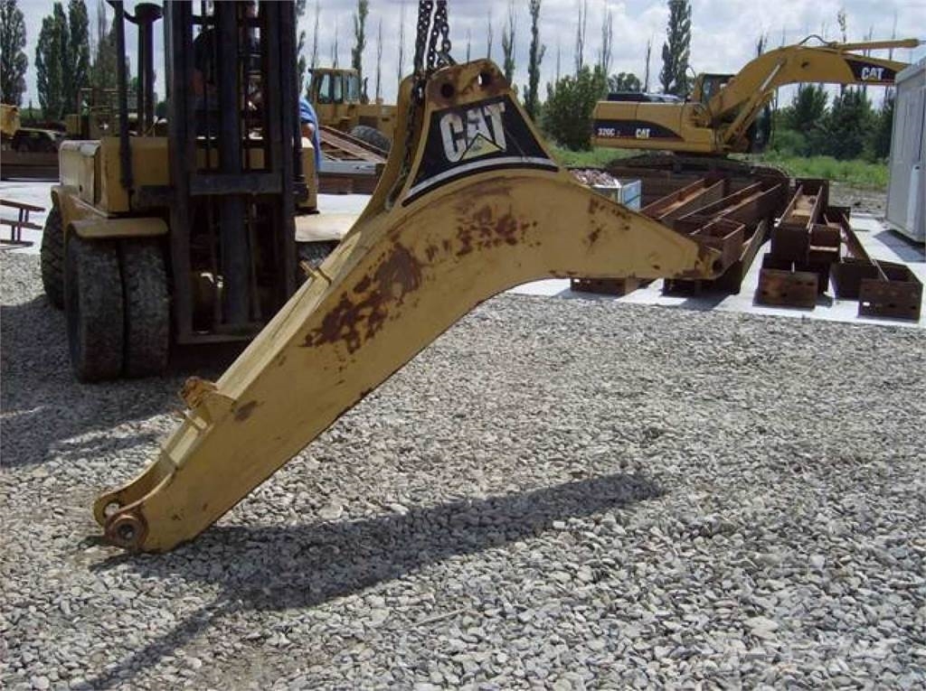 CAT 438C Saseler