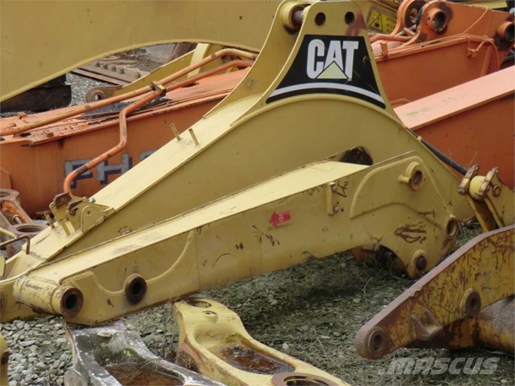 CAT 438C Saseler