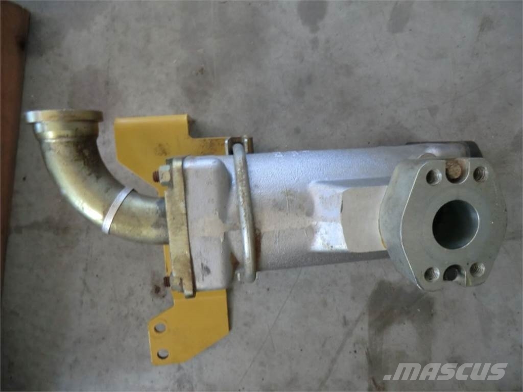 CAT 735 Chassis and suspension