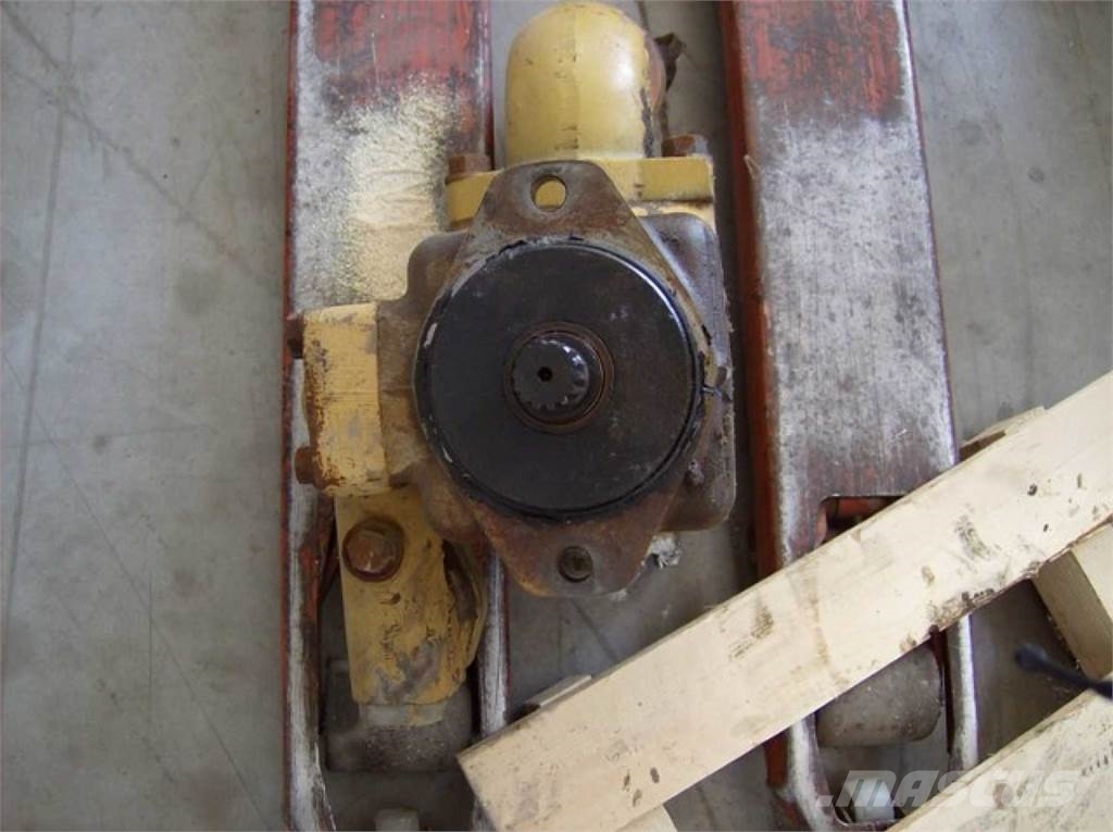 CAT 826C Építőipar - Egyebek
