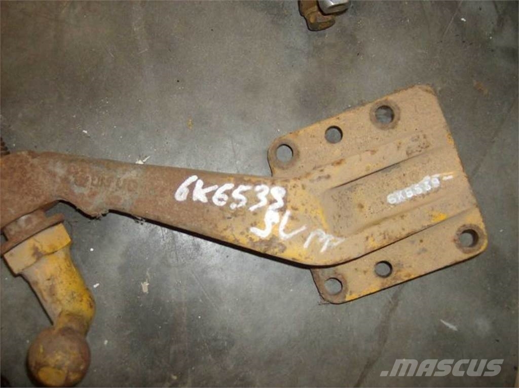 CAT 988 Chassis e suspensões