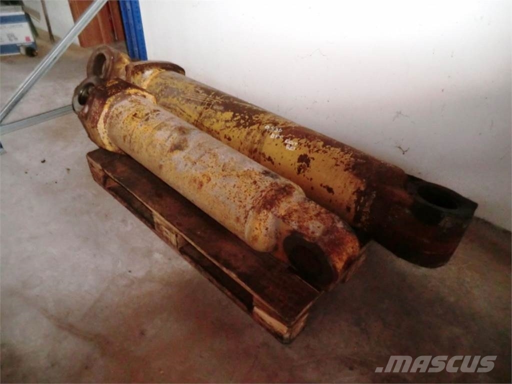 CAT 988B Građevinarstvo – ostalo