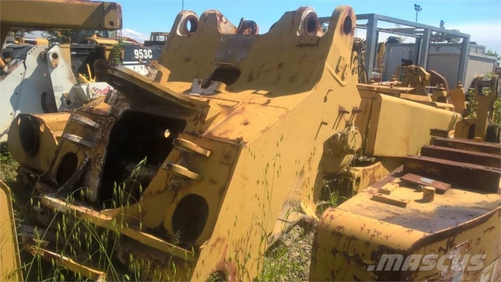 CAT 988F II Chassis and suspension