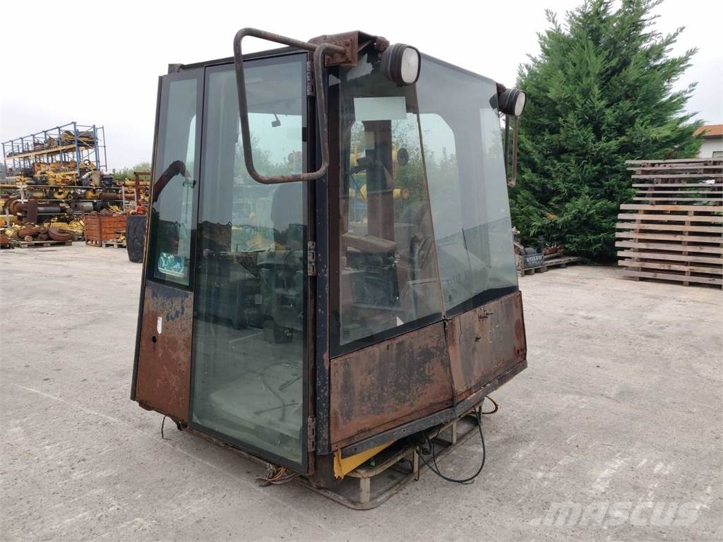 CAT 988G Alváz és felfüggesztés