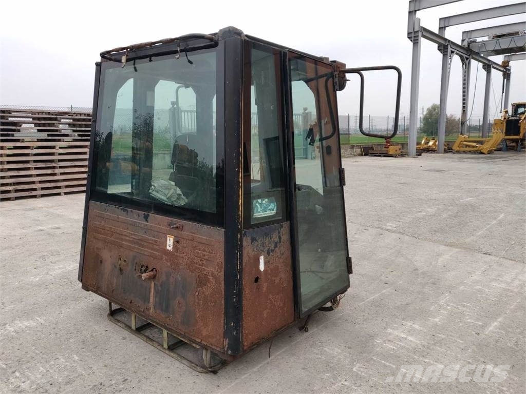 CAT 988G Alváz és felfüggesztés