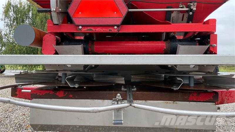 Bredal F2 3000 F2 3000 Rozmetadla chlévské mrvy