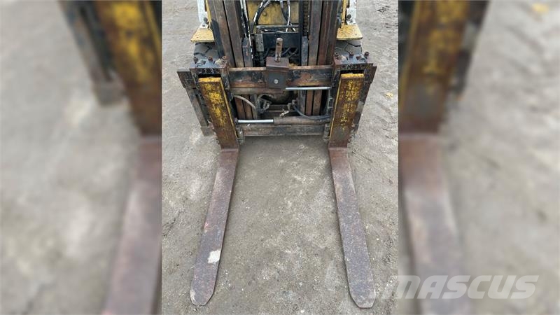 CAT STD Diesel Stapler