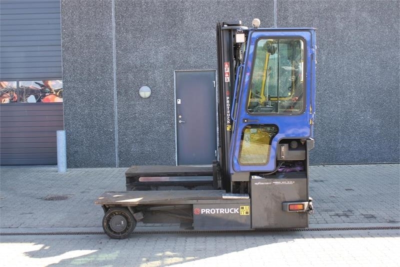 Combilift C5000E Γερανοί πλευρικής φόρτωσης εμπορευματοκιβωτίων