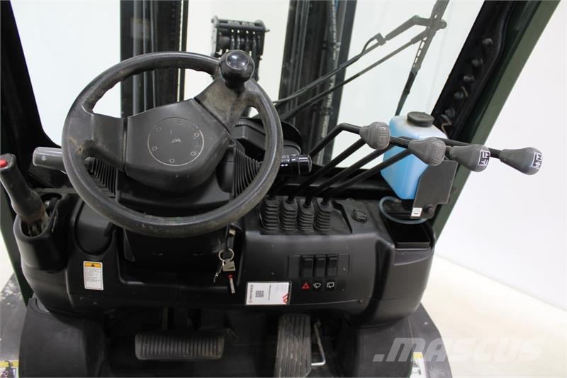 Hyster H2.5XT LPG forklifts