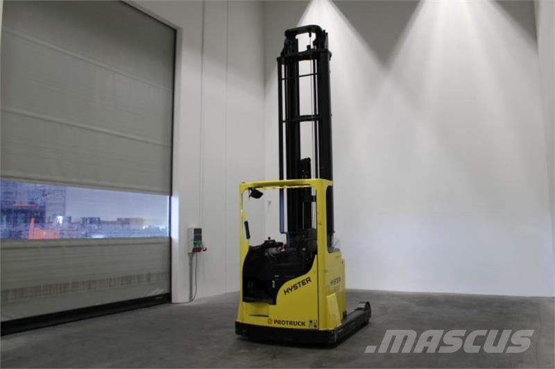 Hyster R2.0W Chariot à mât rétractable