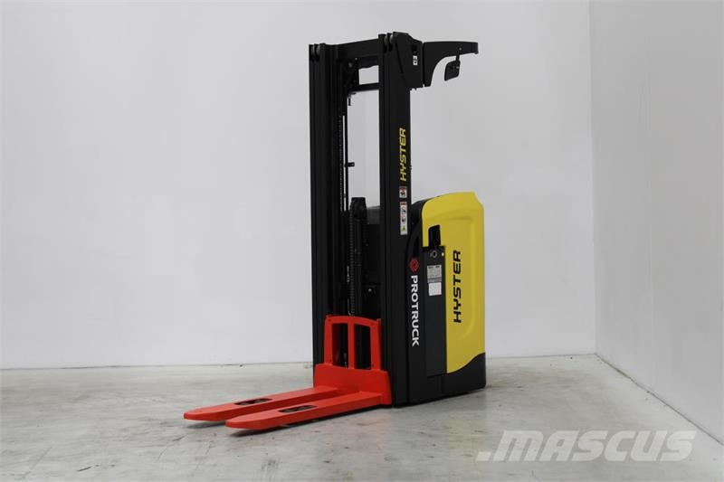 Hyster RS1.6 شاحنات مناولة ذاتية الدفع