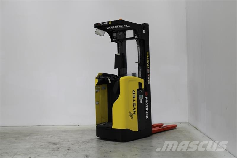 Hyster RS1.6 شاحنات مناولة ذاتية الدفع