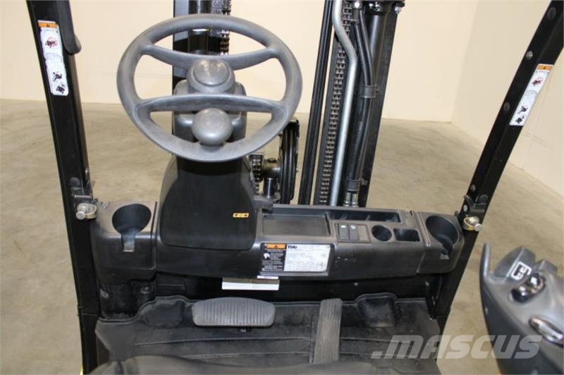 Yale ERP25VL شاحنات ذات رافعات شوكية تعمل بالكهرباء