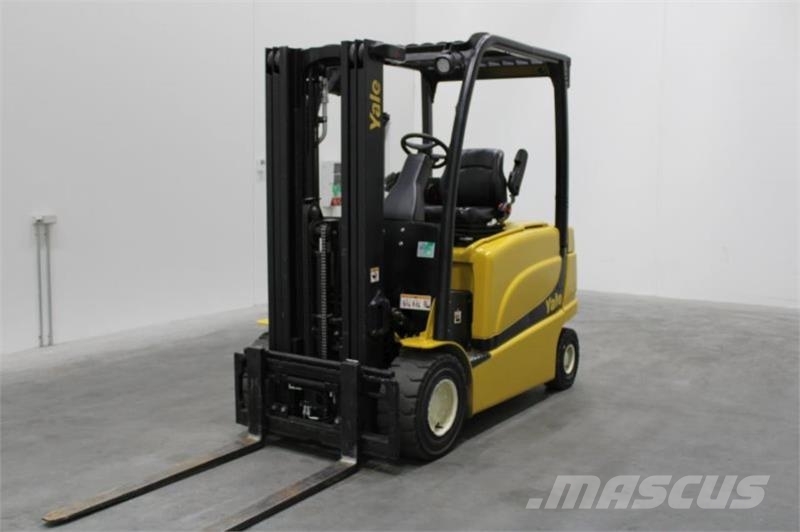 Yale ERP25VL شاحنات ذات رافعات شوكية تعمل بالكهرباء