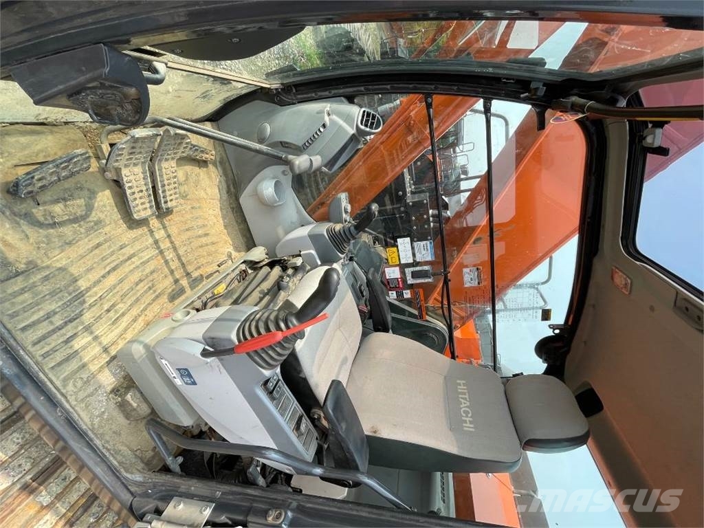 Hitachi ZX345US LC-6, 2019, Philadelphia, Pennsylvania, United