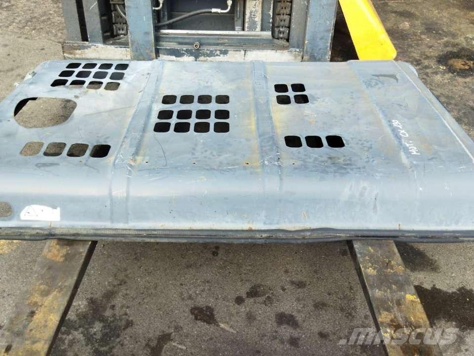 CASE Cx 130 Kabine i unutrašnjost