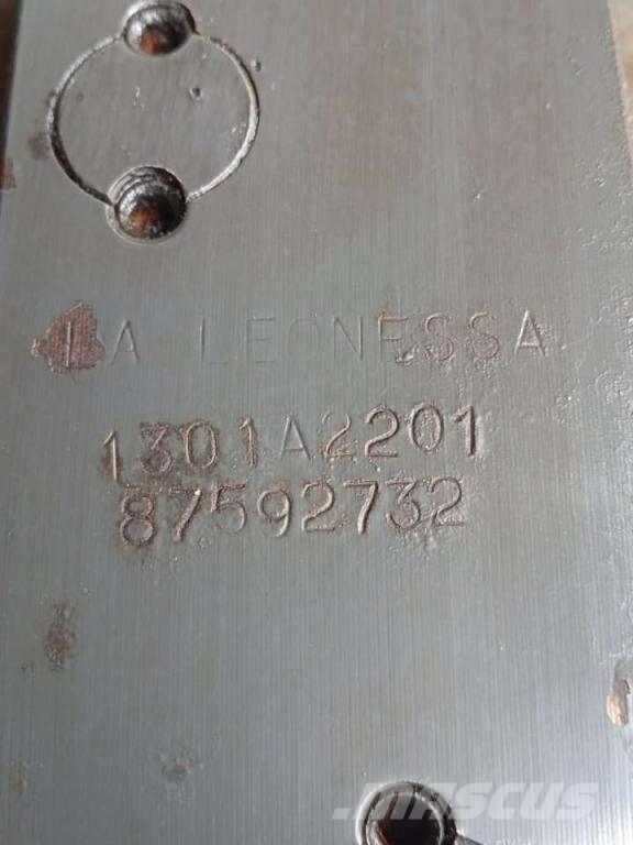 CASE WX 148 Други компоненти