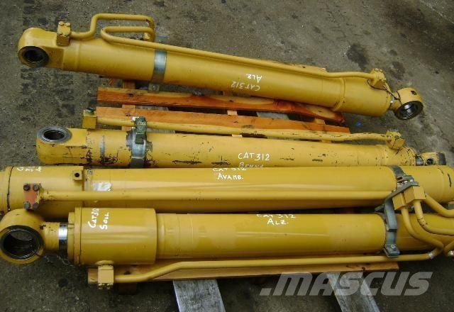 CAT 312 Motorer