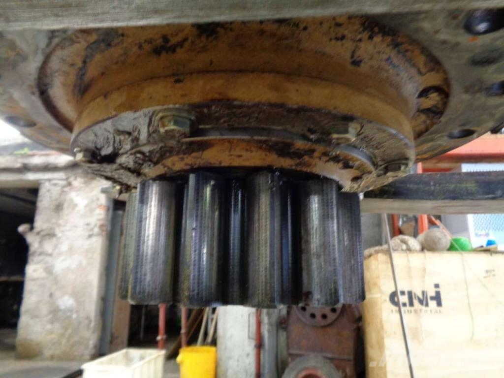 CAT 322 B Компоненты строительной техники