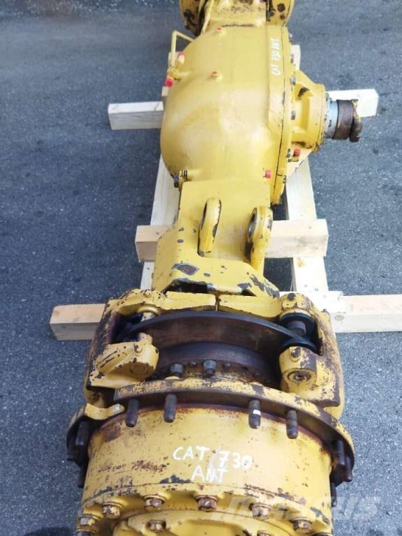 CAT 730 Transmission