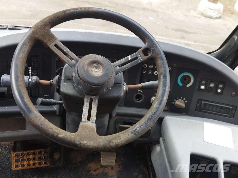 CAT 730 B Kabinen