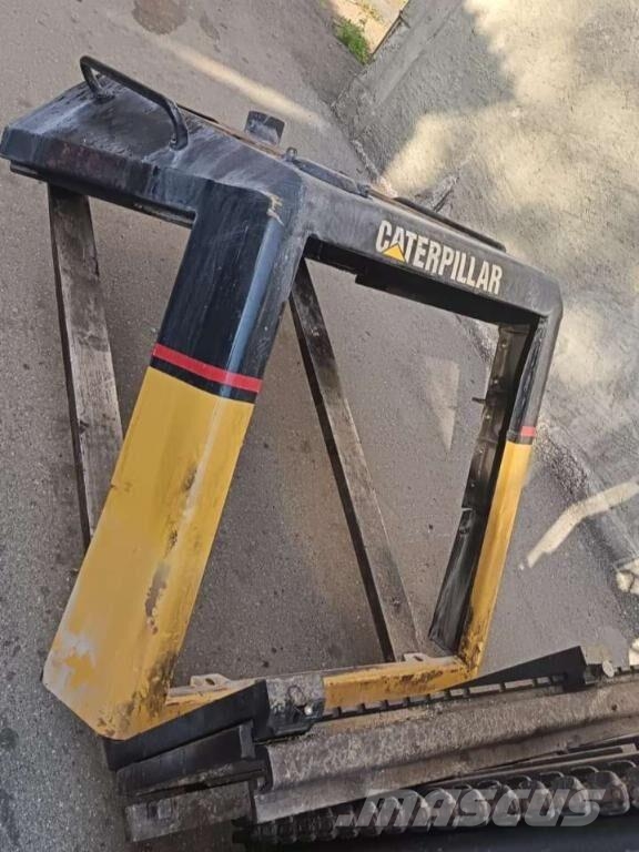 CAT 953 C Кабіна